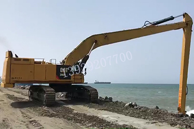 【挖掘機加長臂】挖掘機加長臂在施工的時有哪些優(yōu)勢和好處？